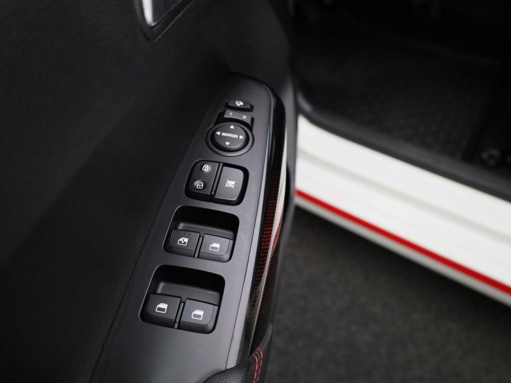 Kia Picanto 1.0 t-gdi gt-line 5p | navigatie | schuifdak | stoel/stuur verw