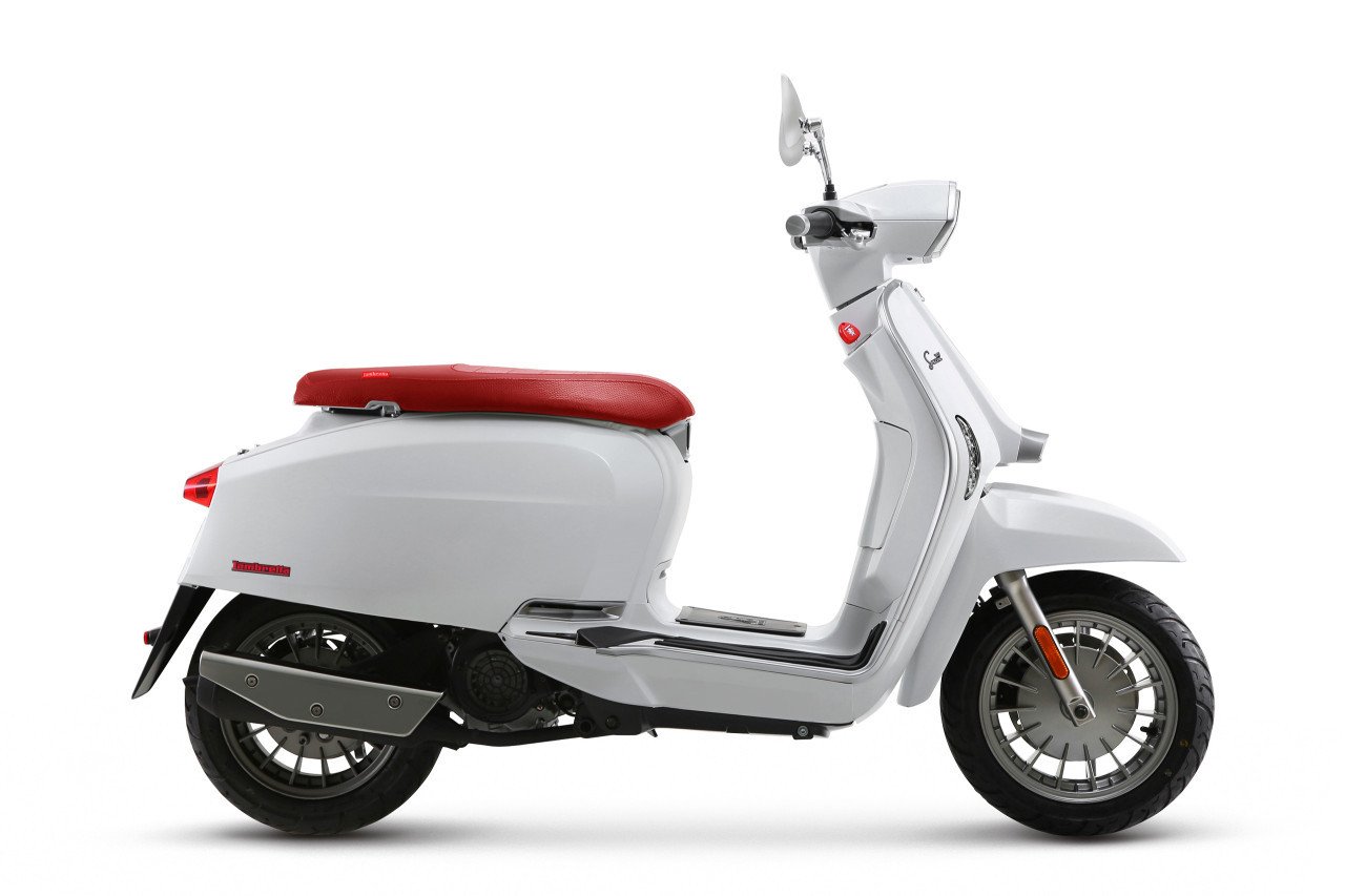 Lambretta V Special 50 Nieuw en nu uit voorraad leverbaar!