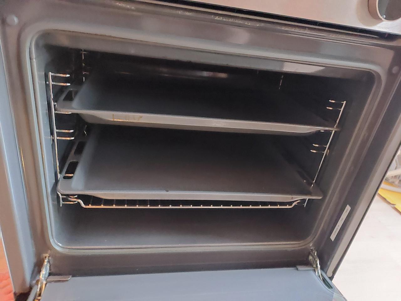 Inductie kookplaat met oven