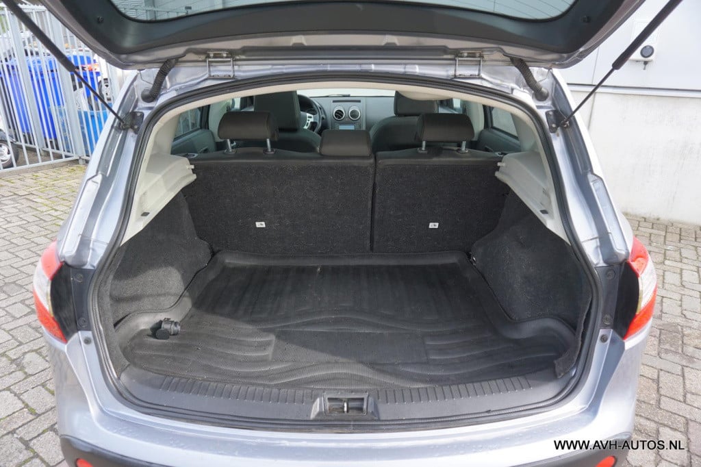 Nissan Qashqai 2.0 connect edition, lpg!!