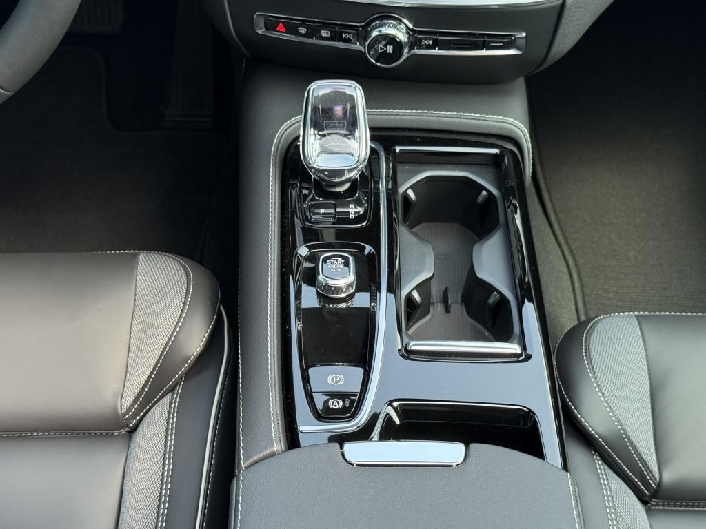 Volvo V60 t6 398pk recharge ultra dark| panodak| 360camera| adap.cruise| a