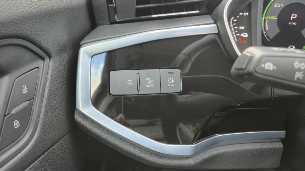 Audi Q3 45 tfsi e edition