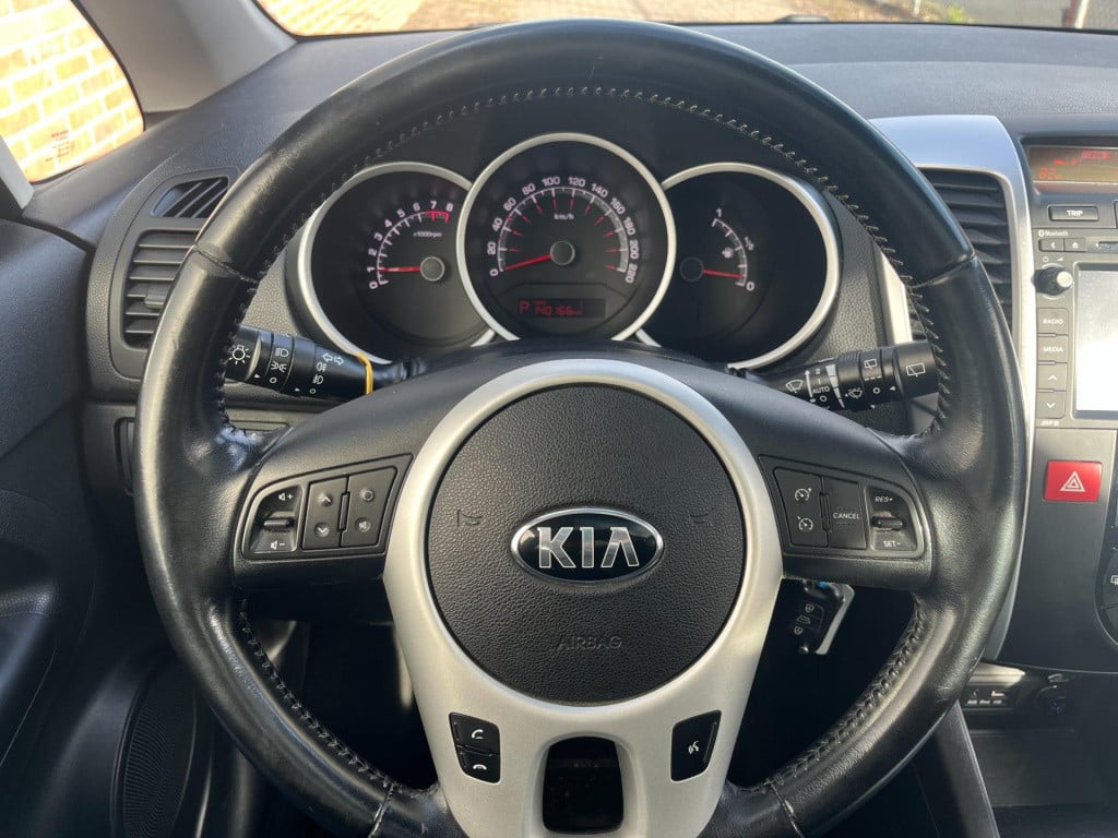 Kia Venga 1.6 cvvt executiveline | orig. nl | nwe apk | pano | cruise