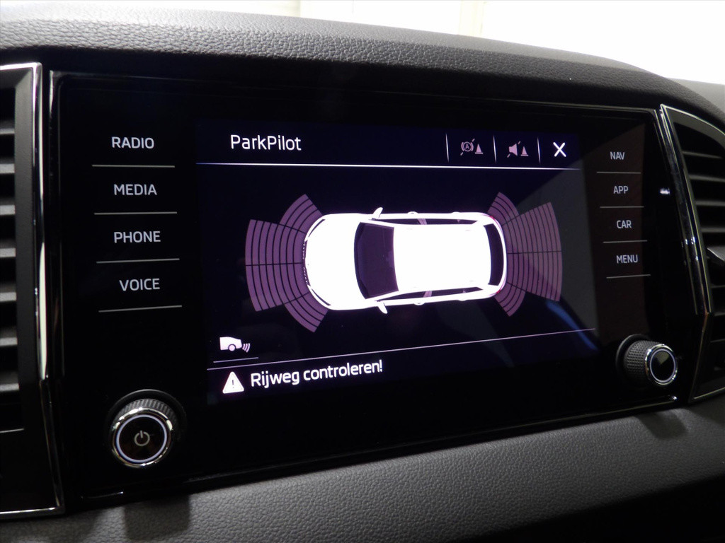 Skoda Karoq 1.5 tsi act greentech 150pk dsg-7 sportline
