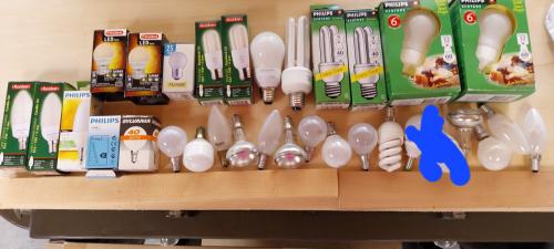 Doosje met diverse lampen