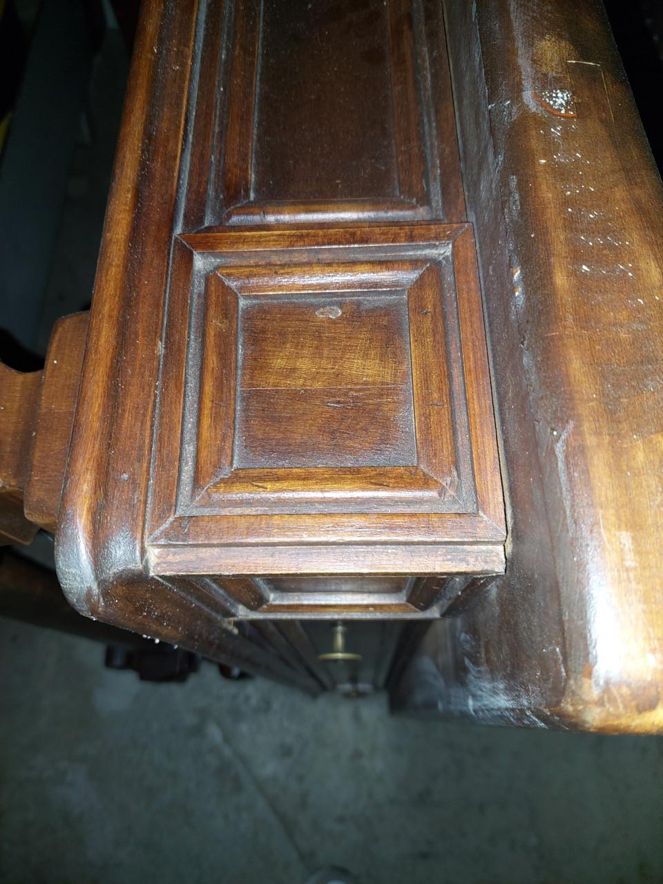 Prachtige eiken salontafel met lade