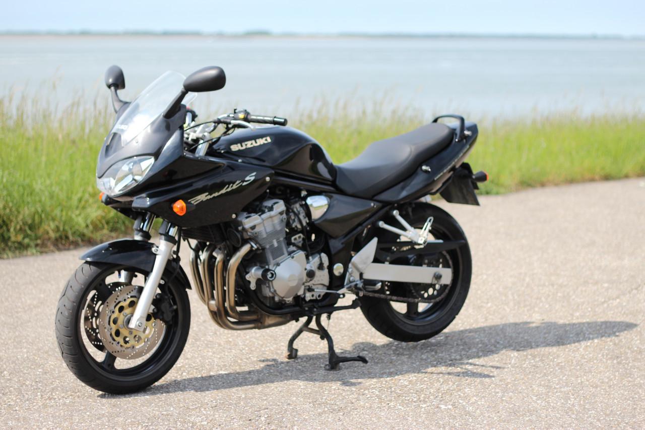 Suzuki gsf 600 s