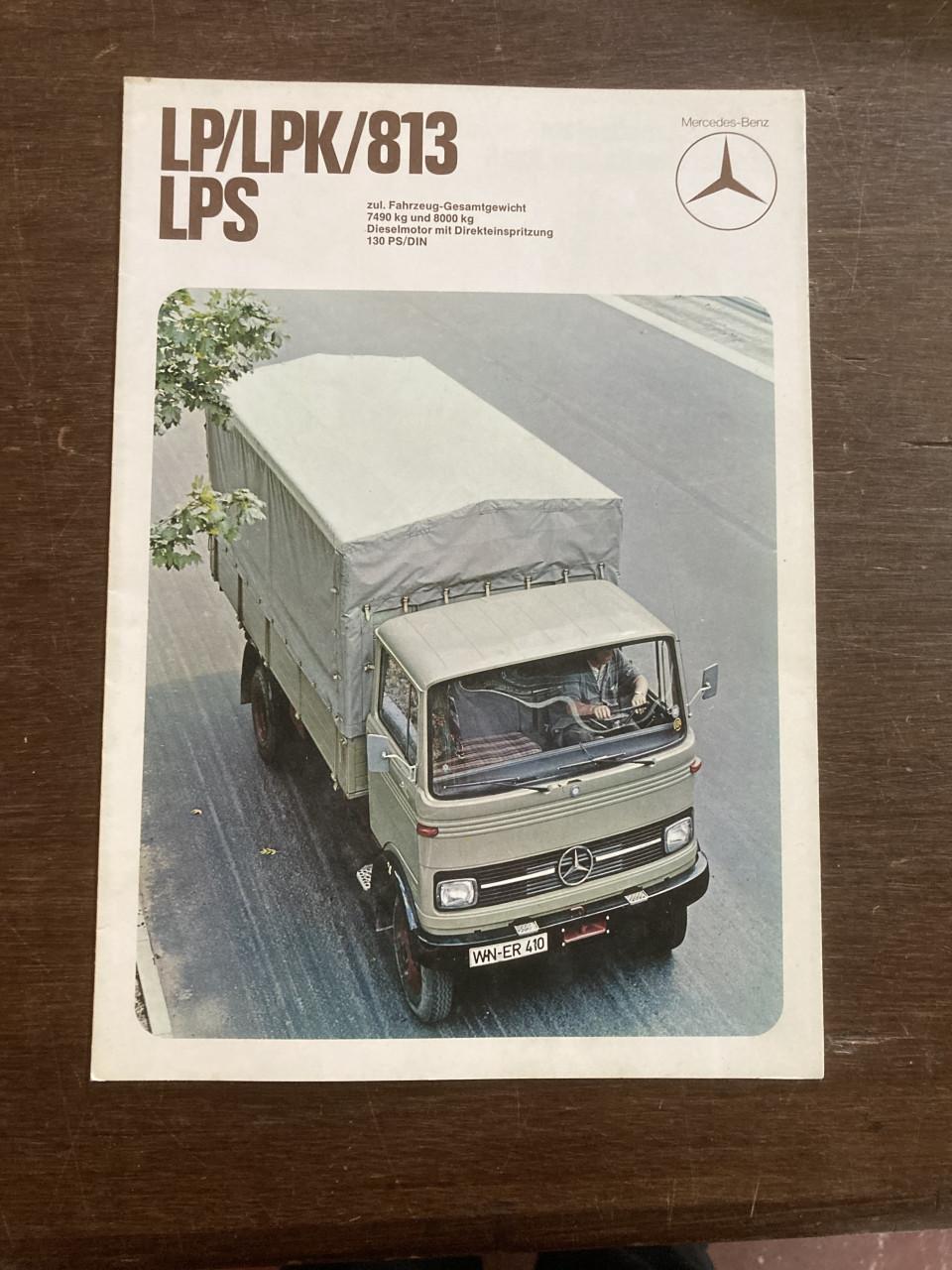 Gevraagd Autofolder en boeken en  Vrachtwagen,bromfiets ,motoren en traktor