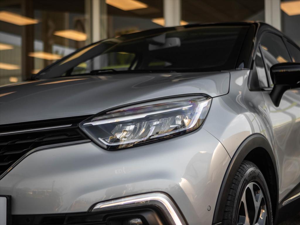Renault Captur 150pk intens automaat | panoramadak | navigatie | trekhaak |