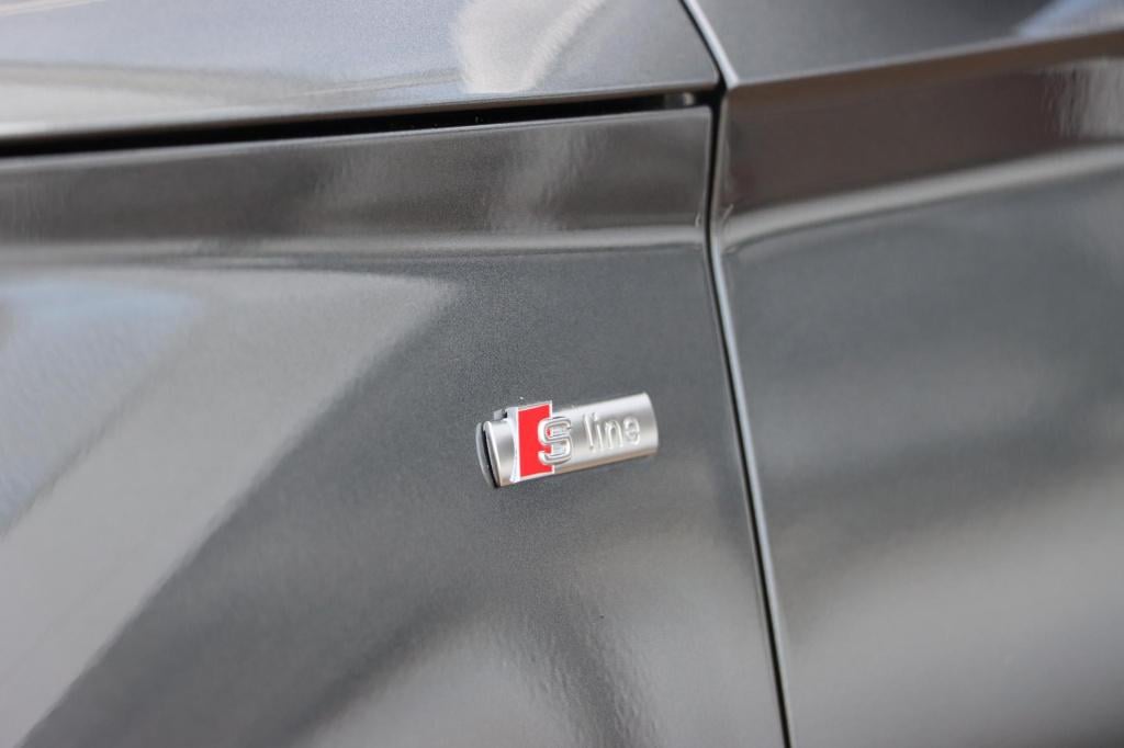 Audi Q5 55 tfsi e s line quattro 367pk s tronic | trekhaak | stoel- en stuu