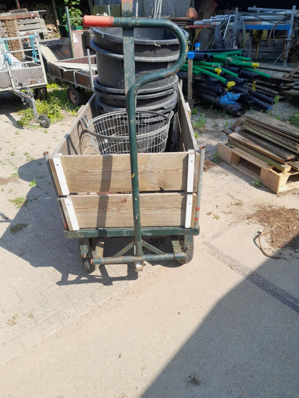 4 wielige handtrekwagen grote bolderwagen