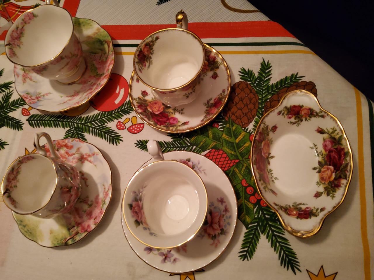 Kop en schotel, engelse stijl