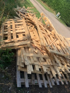 Te koop; kachelhout planken