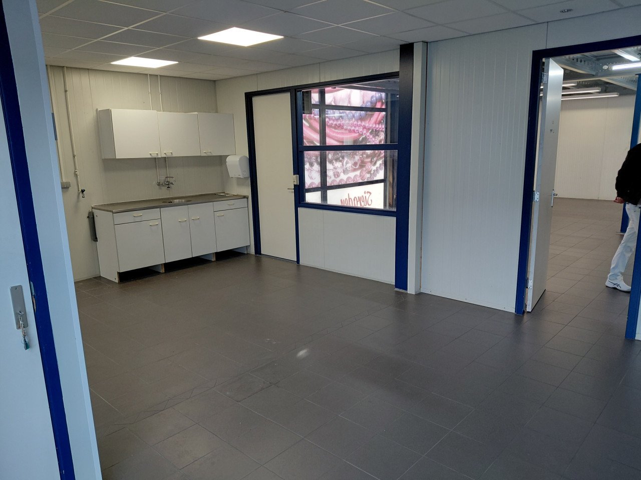 Te huur 610m  Bedrijfsruimte  in Middelburg/Arnestein