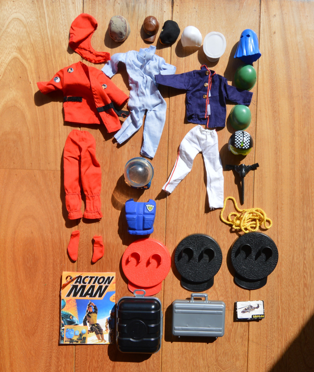 Action Man | Set (turbo-copter SAH-66 + 10 poppen + accessoires)