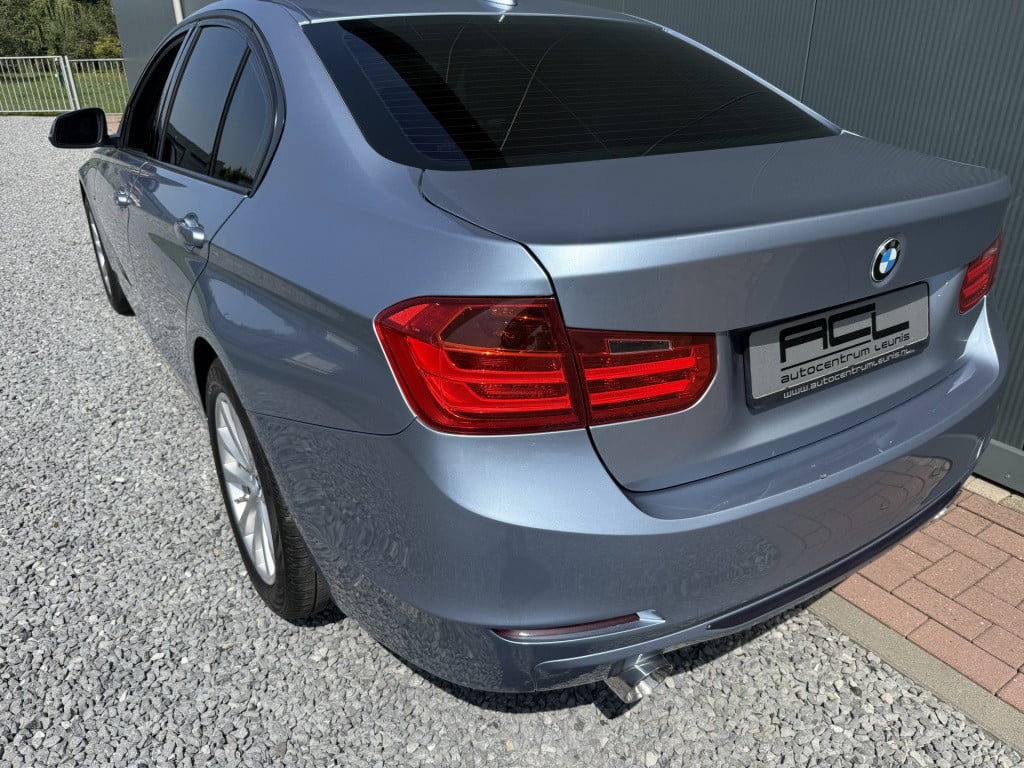 BMW 3-serie 320i 184pk executive sportline sedan