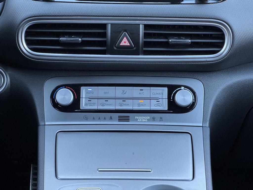 Hyundai Kona ev fashion 64 kwh soh 96%, 3-fase lader