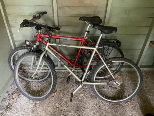 2 mountainbikes (opknappers)