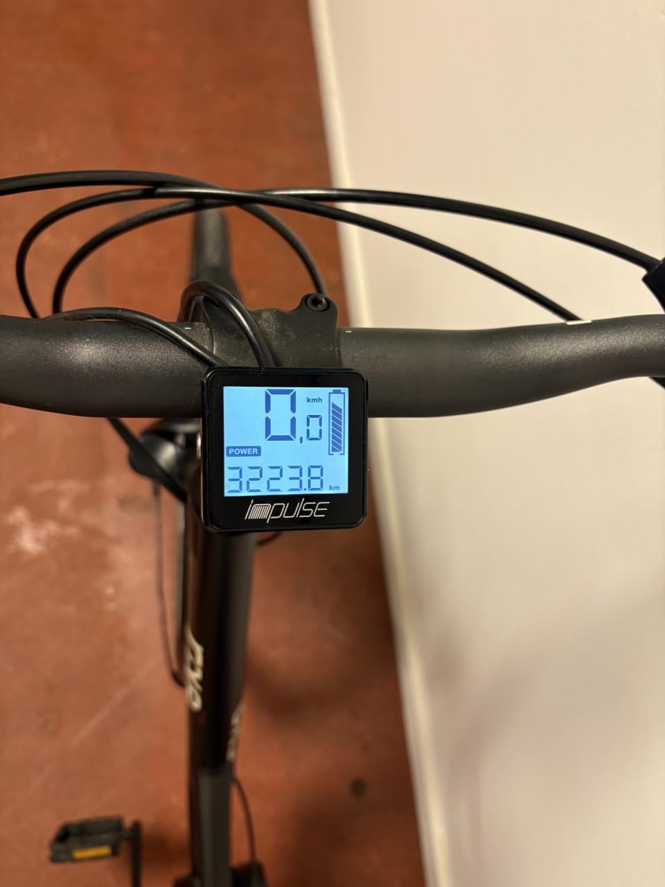 Rixe bordeaux elektrische damesfiets.