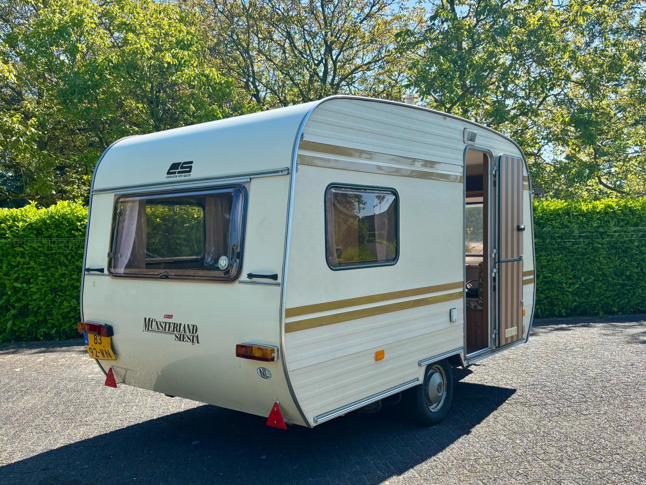 Te koop mooie retro munsterland caravan 380