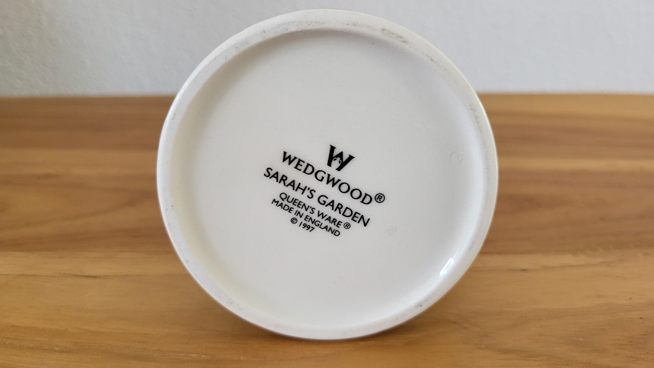 Wedgwood Sarah's Garden melkkan h 11 cm