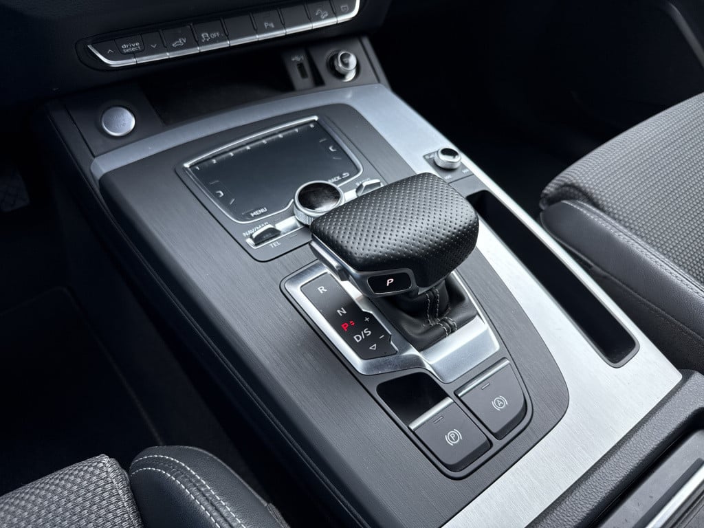 Audi Q5 50 tfsi e quattro s edition | s-line in en ext. | luchtvering | vir