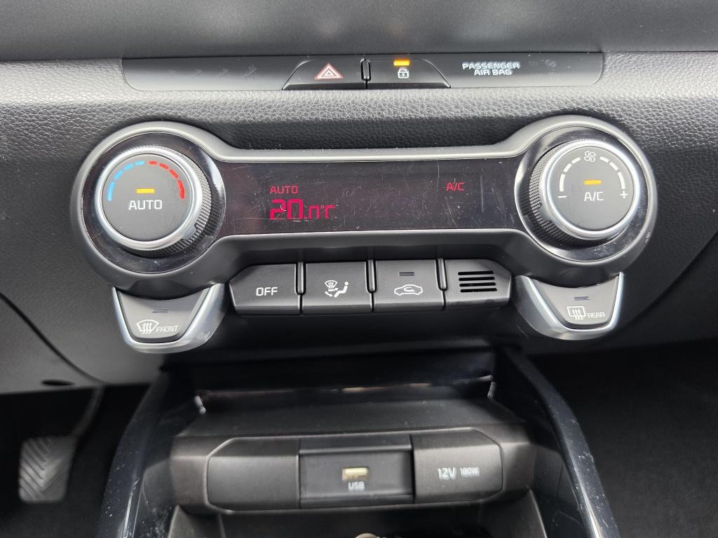 Kia Stonic 1.0 t-gdi mhev dyn+line | lane ass | cruise | clima | navi | lm