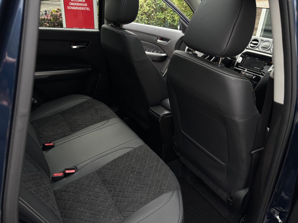 Suzuki Vitara automaat 1.5 hybrid style panoramadak