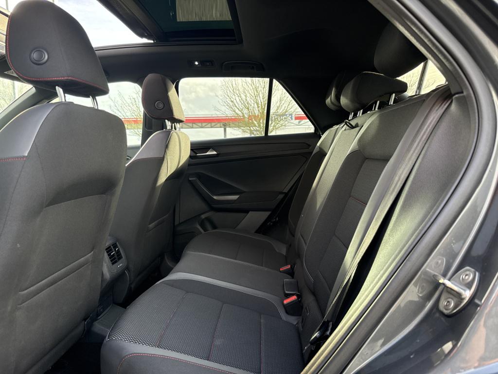 Volkswagen T-roc 1.5 tsi sport business r-line | btw | vitrual | pano | tre