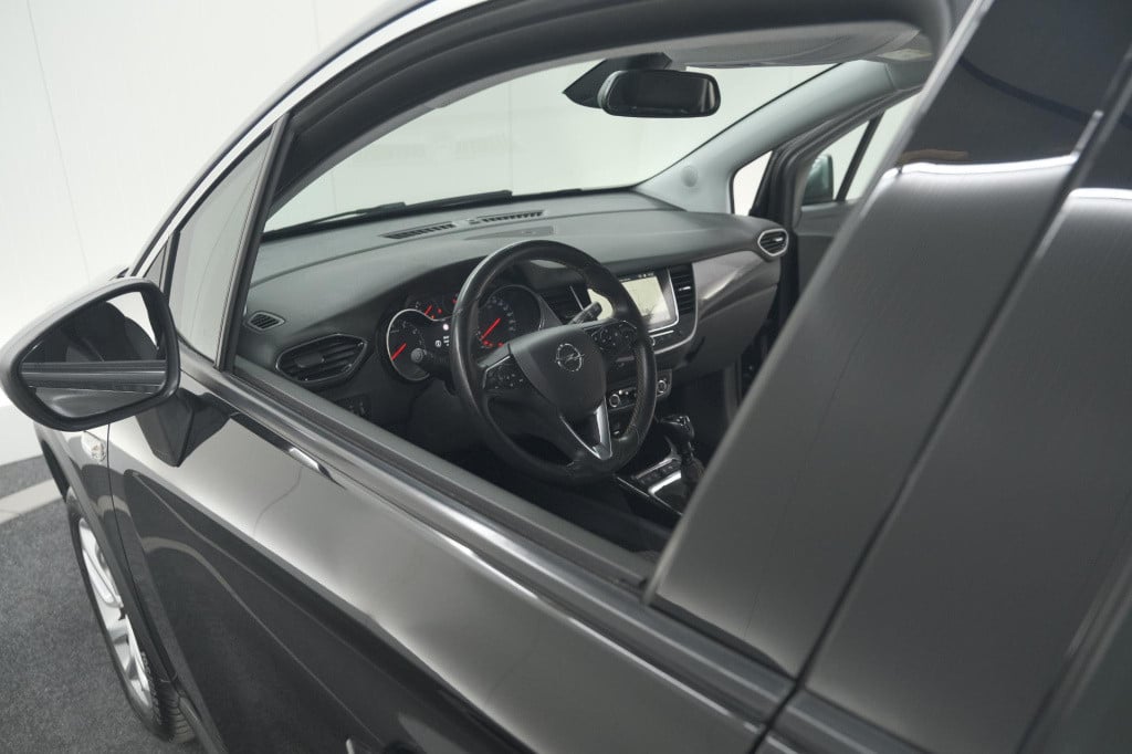 Opel Crossland X 110 turbo online edition | camera | dodehoekdetectie | app
