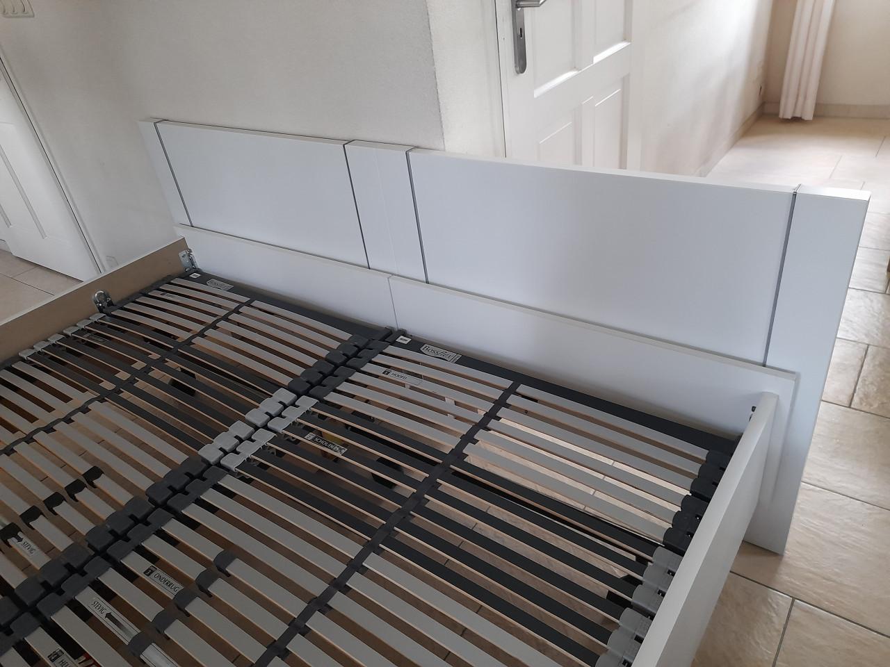 2 persoons deelbaar bed met bossflex lattenbodems 180 x 200 (in goede staat