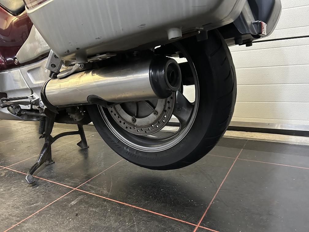 Inruilkoopje: Honda ST1100 Pan European uit 1995, rijdt prima! Zo mee €995