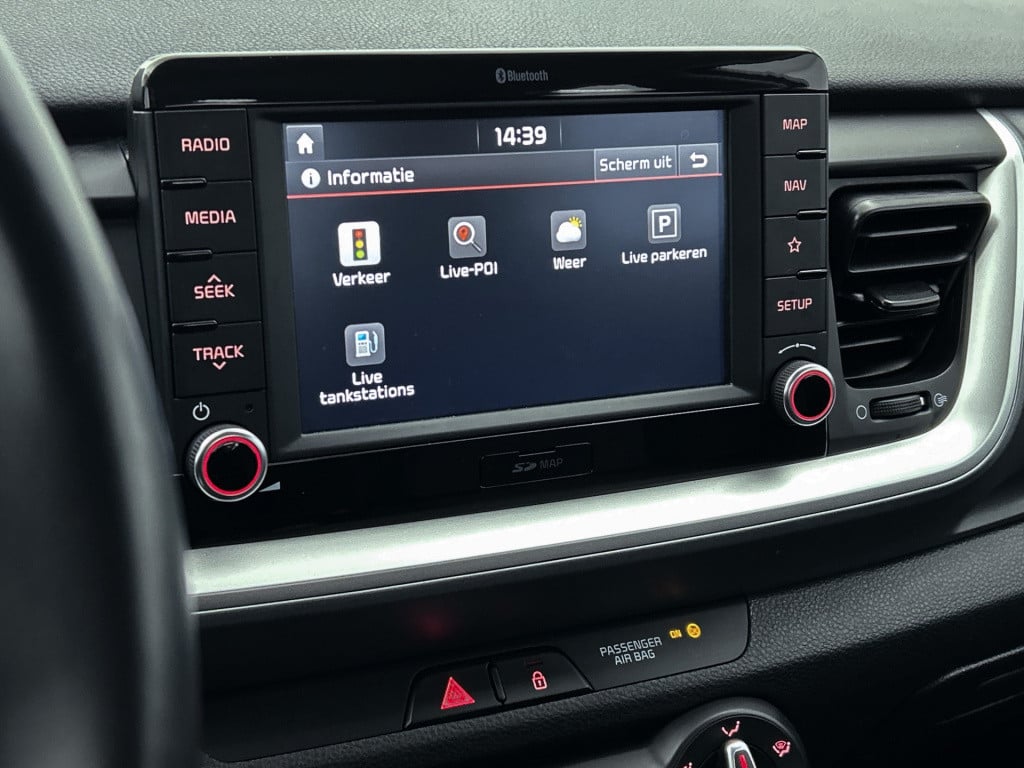 Kia Stonic 1.0 t-gdi dynamicline | navigatie | parkeercamera | roofrails | 