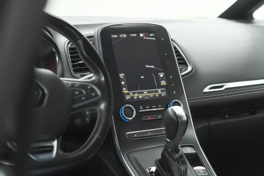 Renault Scenic tce 140 edc black edition | trekhaak | panoramadak | adaptie