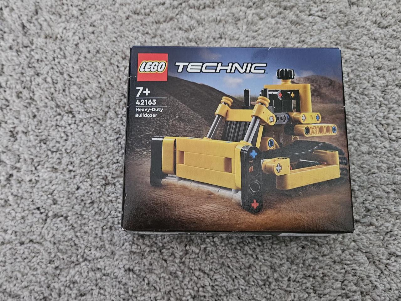 Twee Technic Lego sets