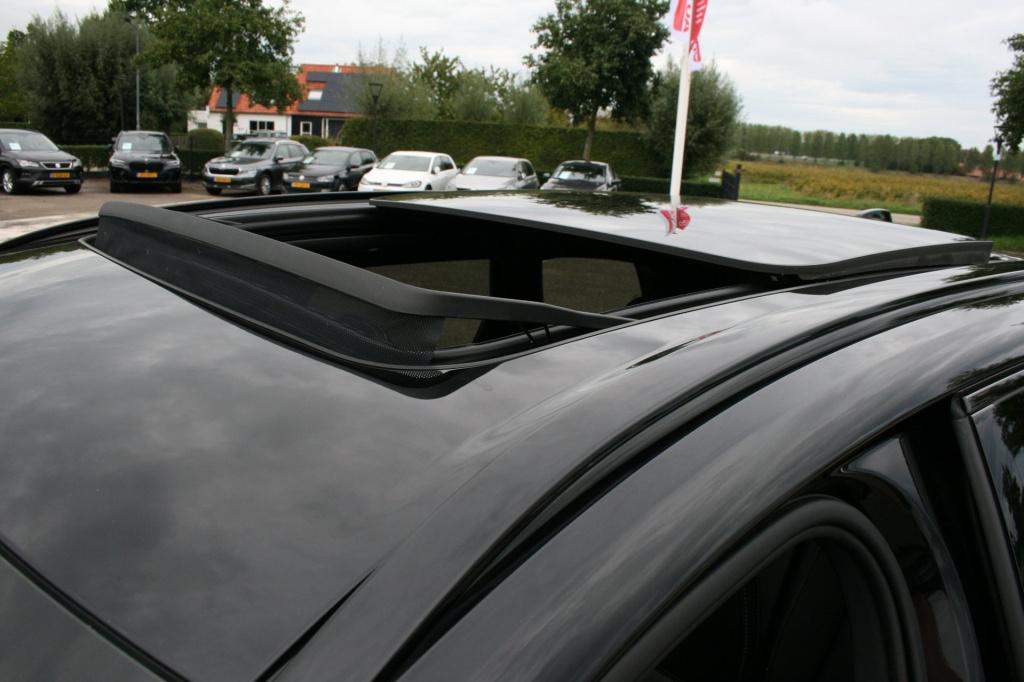 Volvo XC60 2.0 t6 plug-in hybrid awd plus black edition