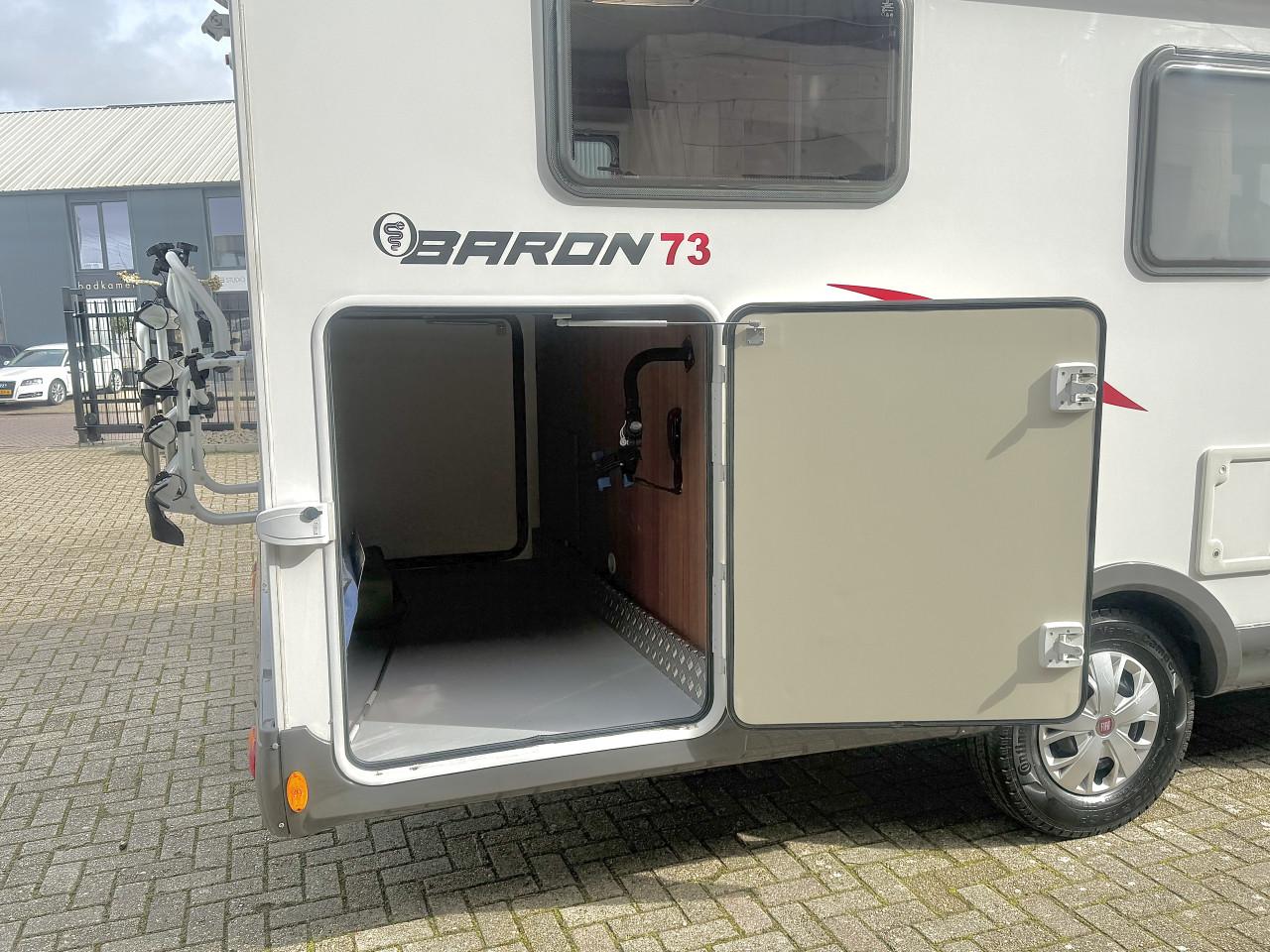 Elnagh Baron 73 (2x lengtebedden, hefbed, Euro 6 , zeer netjes )