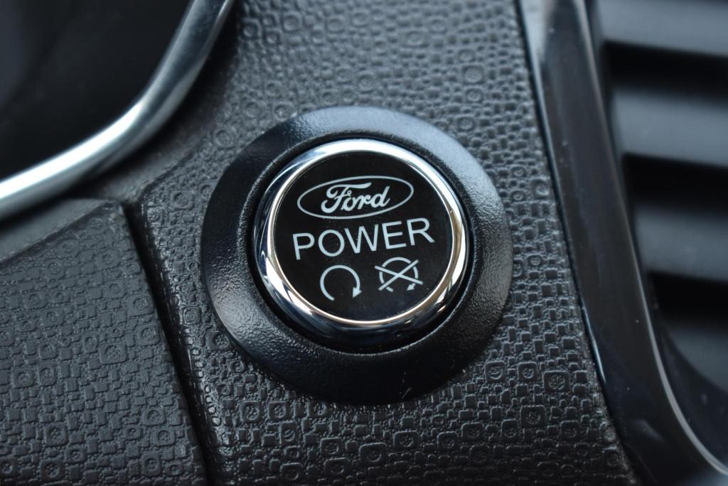 Ford Ecosport 1.0 ecoboost titanium | incl. nieuwe distrtibutieriem | trekh