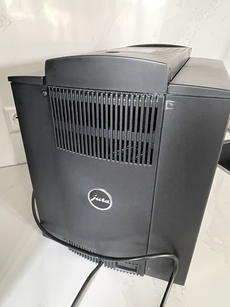 Te koop Jura volautomatisch koffiezetapparaat Type D4