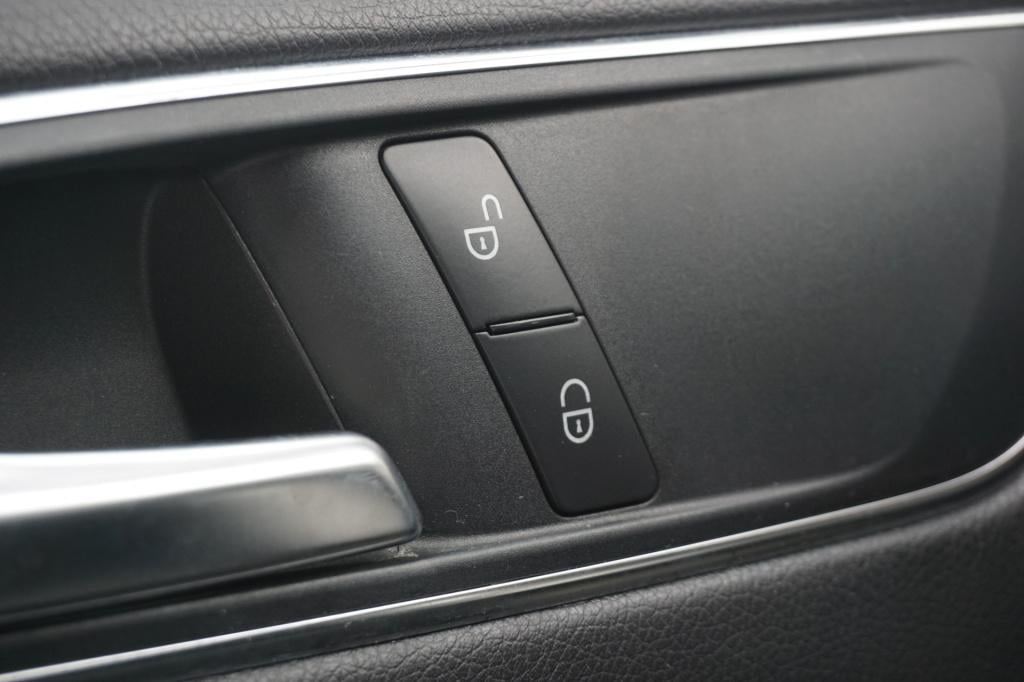 Mercedes-Benz B-Klasse 180 prestige automaat -airco / navi / cruise / pdc /