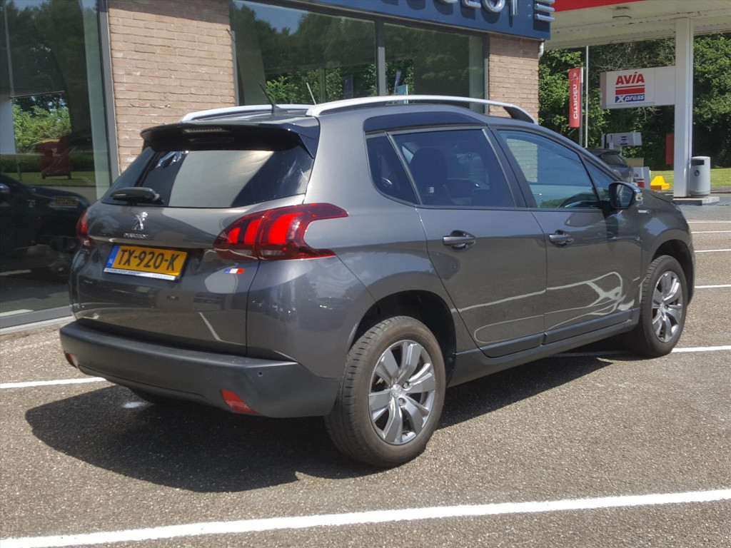 Peugeot 2008 1.2 puretech 82pk s&s style navigatie | airco | cruise control