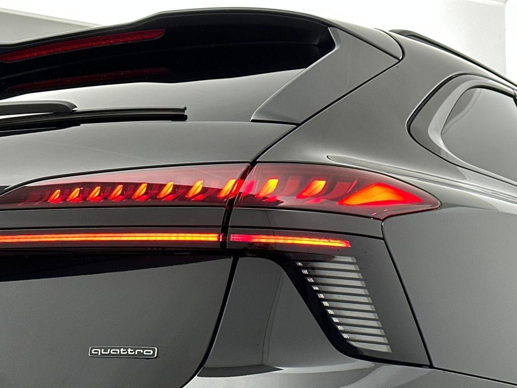 Audi A6 avant s edition competition e-hybrid 270 kw / 367 pk ava