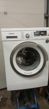 Siemens  wasmachine 8 kg 1400 toeren  € 150,-