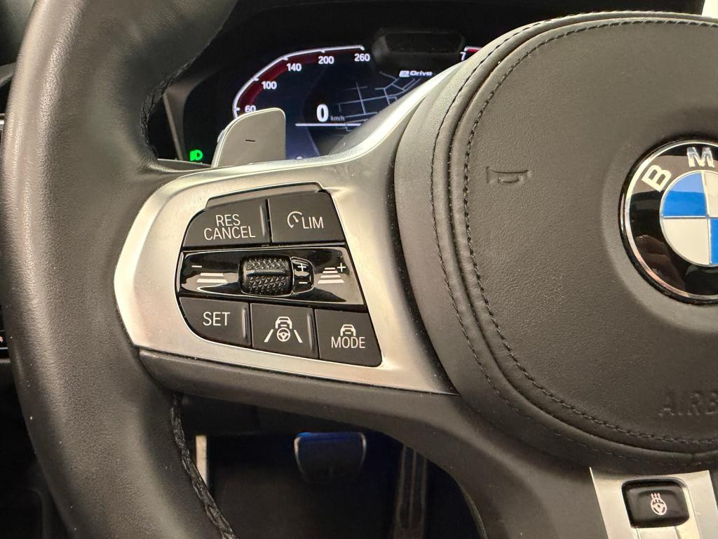 BMW 3-serie 330e m-sport | schuif/kanteldak | elektrische stoelen | verwarm