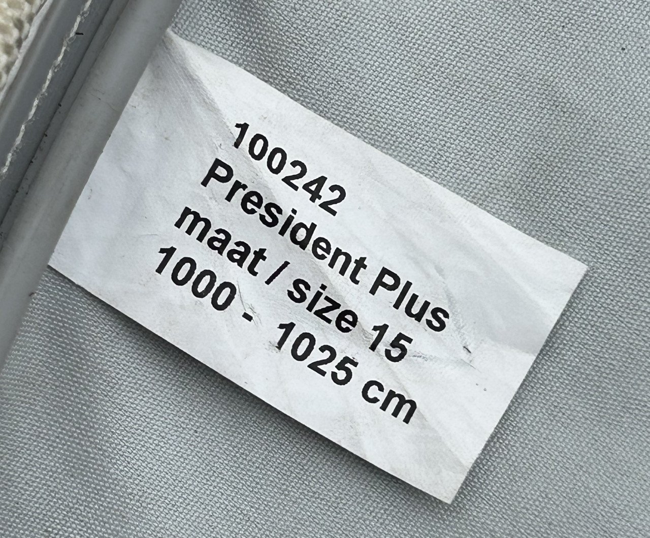 Dorema voortent maat 15 incl frame staal, met nieuwe luifel
