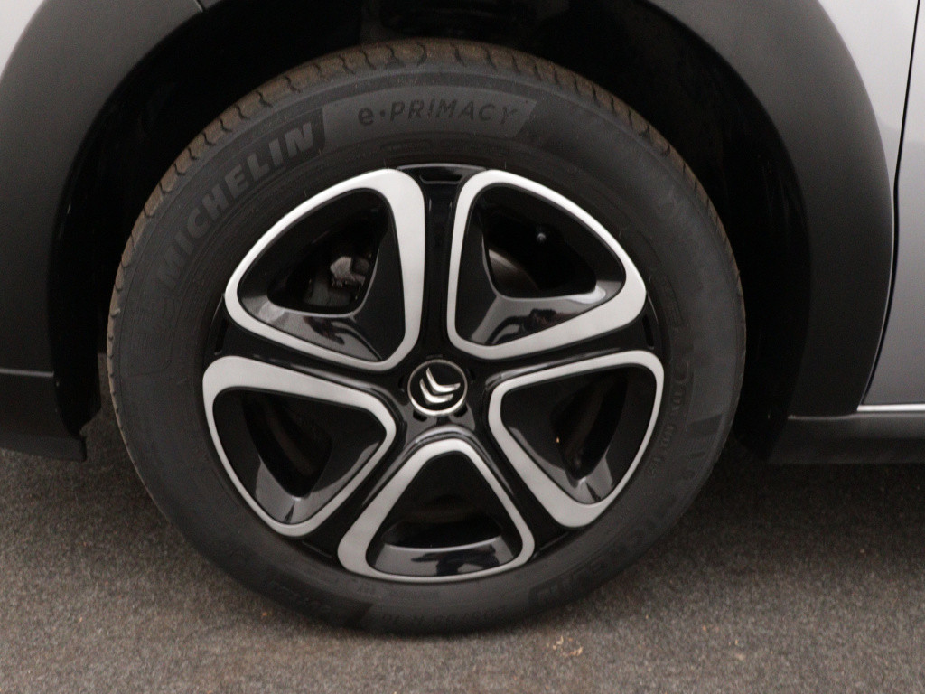 Citroen C3 82pk feel | rijklaar | parkeersenosen achter |