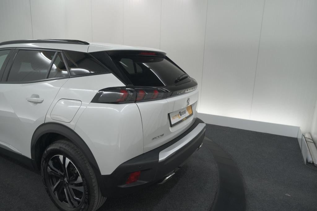 Peugeot 2008 puretech 130 eat8 allure | camera | navigatie | parkeersensore