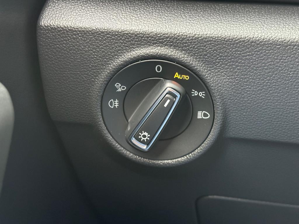 Volkswagen T-roc 1.5 tsi r-line | black style | panoramadak | 19 inch | cam