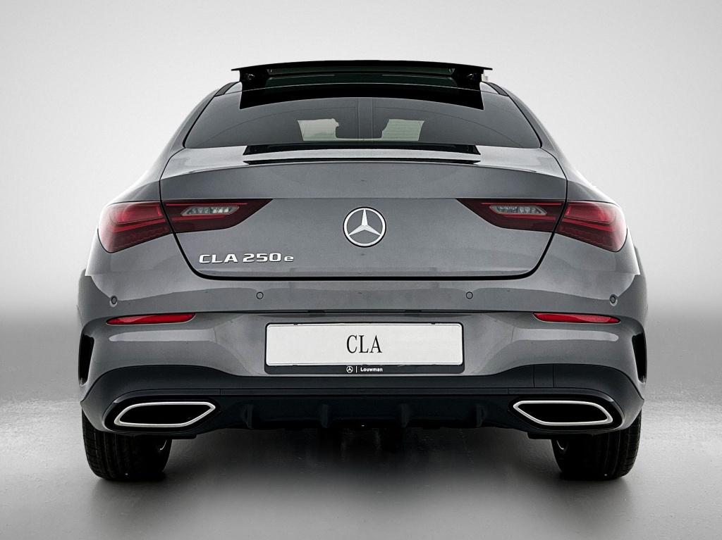 Mercedes-Benz Cla 250 e business solution amg | nightpakket | smartphone in