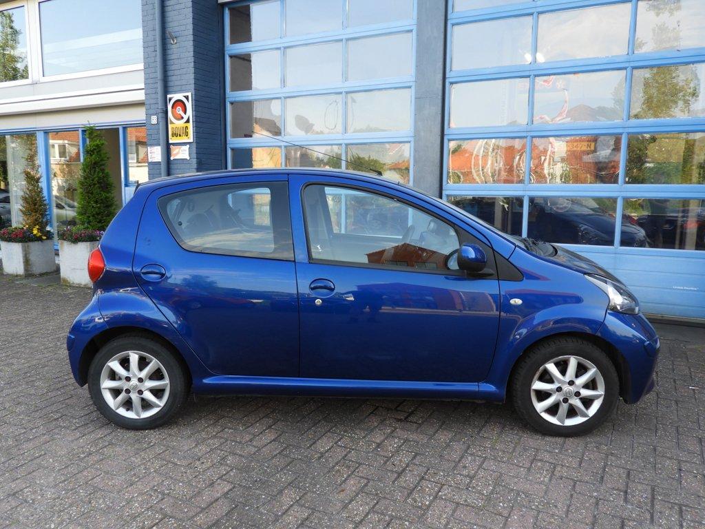 Toyota Aygo 1.0-12v +